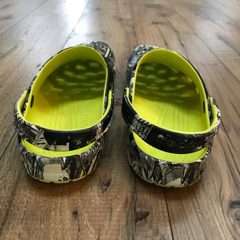 Crocs Men's Classic All-Terrain Graphic Clogs Size 13 - Picture 6 of 12